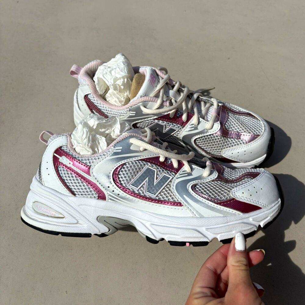 New Balance 530 White/Pink Mesh Sneakers Women’s Size 8